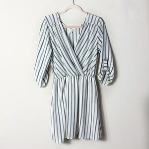 White & Dark Navy Blue Striped VNeck Dress 3/4 sleeves Coastal size Large